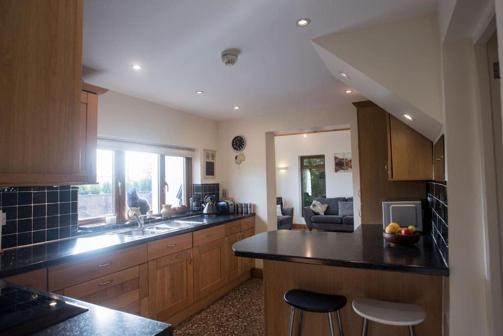 Perfect Cottage Retreat Near The Brecon Beacons Llanwrda Buitenkant foto