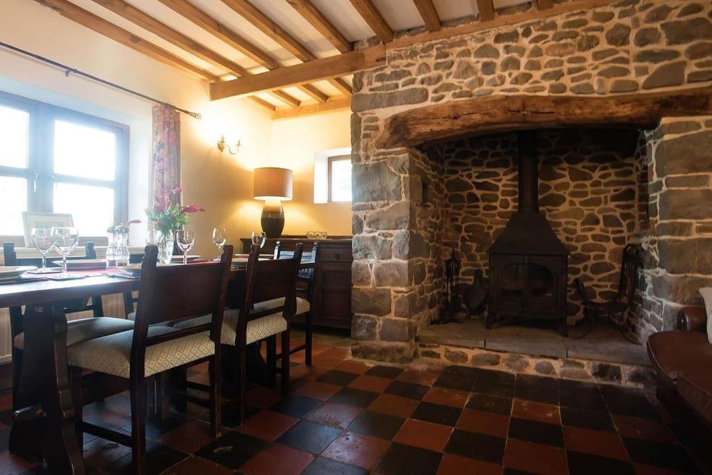 Perfect Cottage Retreat Near The Brecon Beacons Llanwrda Buitenkant foto
